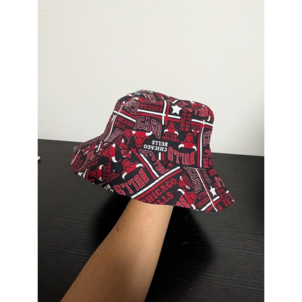 Ultra Game Chicago Bulls NBA Bucket Hat All Over Print Red Black One Size